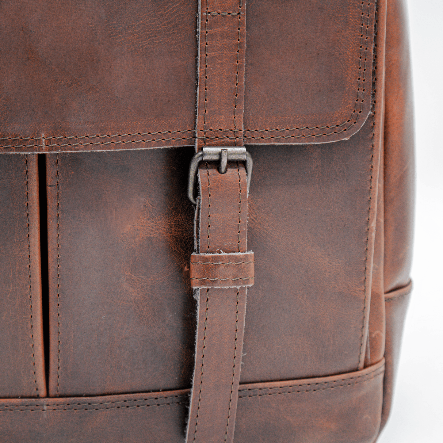 MOCHILA TRAVEL NEWTON PULL UP MIEL MCPMG1