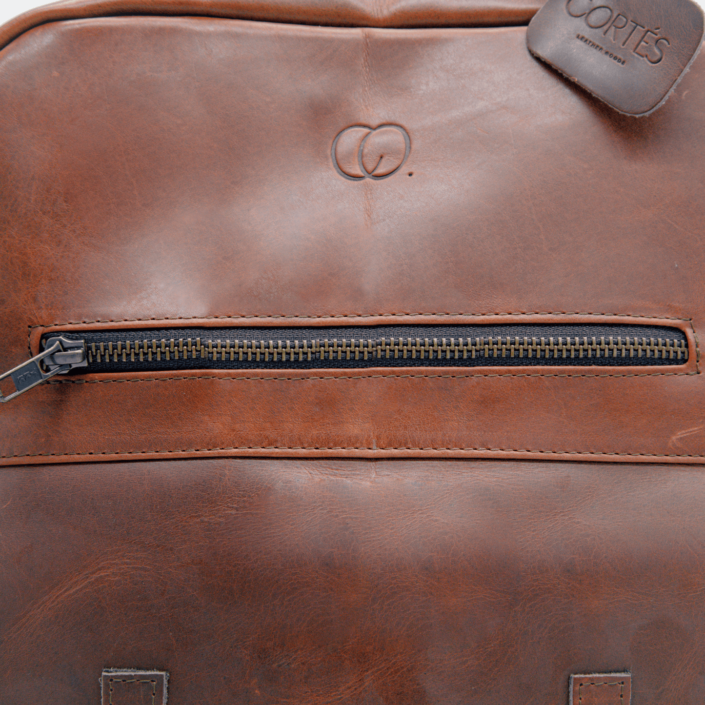 MOCHILA TRAVEL NEWTON PULL UP MIEL MCPMG1